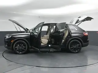 Lincoln Nautilus 2023 AWD Reserve 4p SUV
