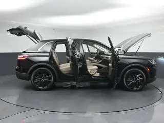Lincoln Nautilus 2023 AWD Reserve 4p SUV