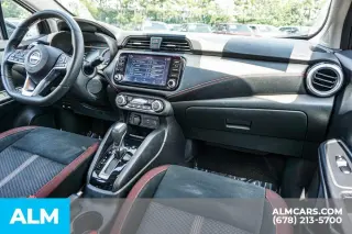 Nissan Versa 2024 SR 4 puertas Sedan