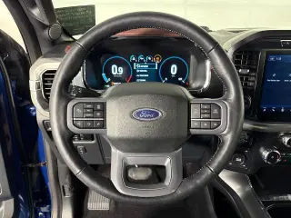 Ford F-150 2023 4x4 Lariat 4 puertas SuperCrew 5.5 pies. SB