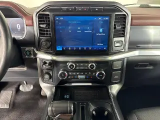 Ford F-150 2023 4x4 Lariat 4 puertas SuperCrew 5.5 pies. SB