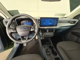 Ford Maverick 2025 XL 4dr SuperCrew 4.5 ft. SB
