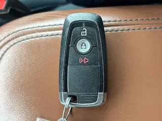 Ford Maverick 2023 AWD Lariat 4dr SuperCrew 4.5 ft. SB