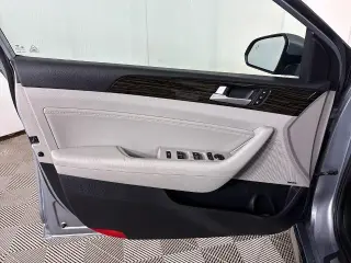 Hyundai SONATA 2017 Limited 4p Sedan
