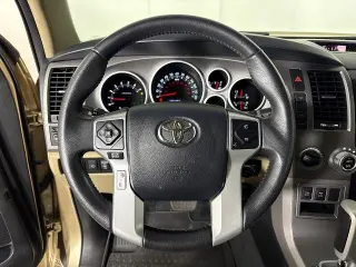Toyota Sequoia 2017 4x4 Limited 4p SUV FFV