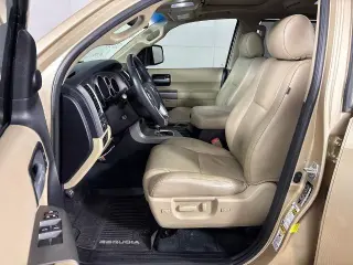 Toyota Sequoia 2017 4x4 Limited 4p SUV FFV