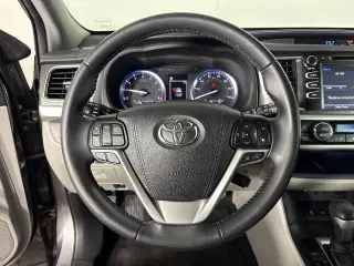 Toyota Highlander 2019 XLE 4p SUV
