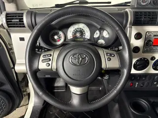 Toyota FJ Cruiser 2014 4x4 4p SUV 6M