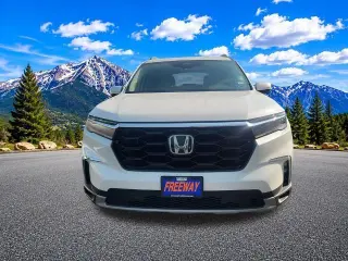 Honda Pilot 2024 AWD Touring 4p SUV