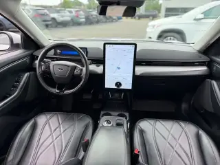 Ford Mustang Mach-E 2021 AWD Select 4 puertas SUV