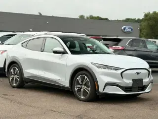 Ford Mustang Mach-E 2021 AWD Select 4 puertas SUV