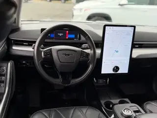 Ford Mustang Mach-E 2021 AWD Select 4 puertas SUV