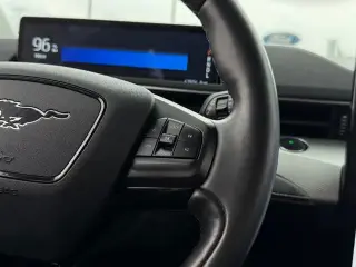 Ford Mustang Mach-E 2021 AWD Select 4 puertas SUV