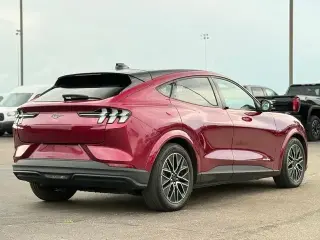 Ford Mustang Mach-E 2025 AWD Premium 4 puertas SUV