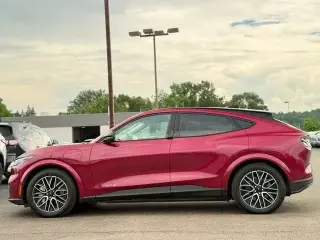 Ford Mustang Mach-E 2025 AWD Premium 4 puertas SUV