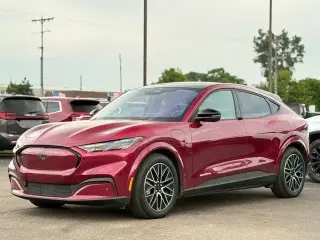 Ford Mustang Mach-E 2025 AWD Premium 4 puertas SUV
