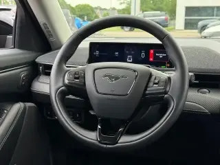Ford Mustang Mach-E 2025 AWD Premium 4 puertas SUV
