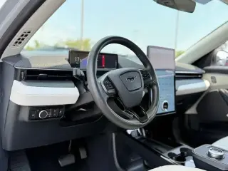 Ford Mustang Mach-E 2023 AWD Premium 4 puertas SUV
