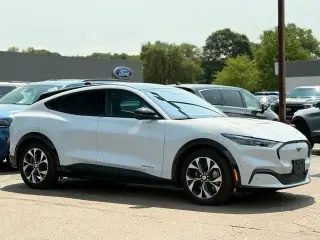 Ford Mustang Mach-E 2023 AWD Premium 4 puertas SUV