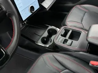 Ford Mustang Mach-E 2025 AWD Premium 4 puertas SUV