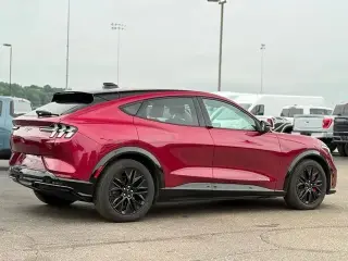 Ford Mustang Mach-E 2025 AWD Premium 4 puertas SUV