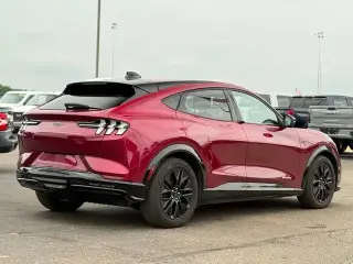 Ford Mustang Mach-E 2025 AWD Premium 4 puertas SUV