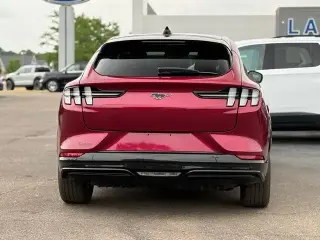 Ford Mustang Mach-E 2025 AWD Premium 4 puertas SUV