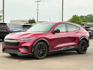Ford Mustang Mach-E 2025 AWD Premium 4 puertas SUV
