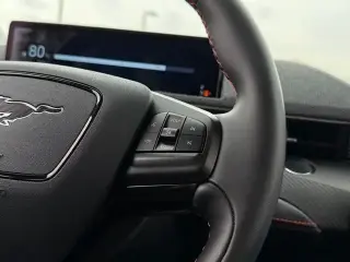Ford Mustang Mach-E 2025 AWD Premium 4 puertas SUV