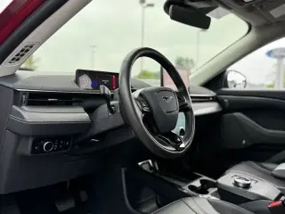 Ford Mustang Mach-E 2023 AWD Premium 4 puertas SUV
