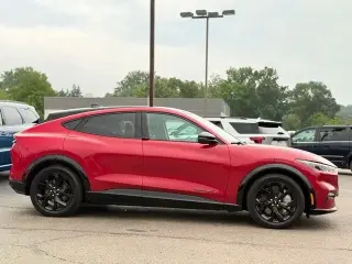 Ford Mustang Mach-E 2023 AWD Premium 4 puertas SUV