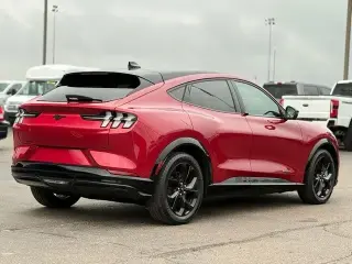 Ford Mustang Mach-E 2023 AWD Premium 4 puertas SUV