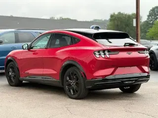 Ford Mustang Mach-E 2023 AWD Premium 4 puertas SUV
