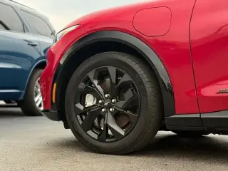 Ford Mustang Mach-E 2023 AWD Premium 4 puertas SUV