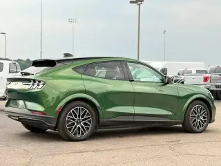 Ford Mustang Mach-E 2025 AWD Premium 4 puertas SUV