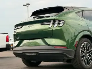 Ford Mustang Mach-E 2025 AWD Premium 4 puertas SUV