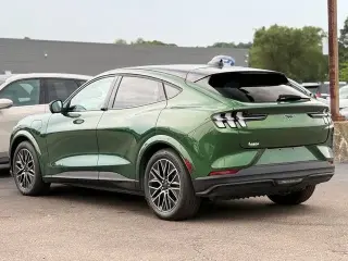 Ford Mustang Mach-E 2025 AWD Premium 4 puertas SUV