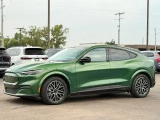 Ford Mustang Mach-E 2025 AWD Premium 4 puertas SUV