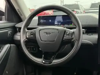 Ford Mustang Mach-E 2025 AWD Premium 4 puertas SUV