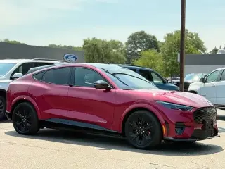Ford Mustang Mach-E 2025 AWD GT 4 puertas SUV