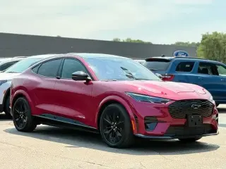 Ford Mustang Mach-E 2025 AWD GT 4 puertas SUV