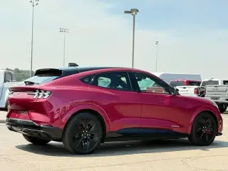 Ford Mustang Mach-E 2025 AWD GT 4 puertas SUV