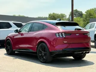 Ford Mustang Mach-E 2025 AWD GT 4 puertas SUV