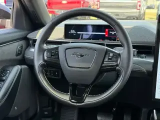 Ford Mustang Mach-E 2025 AWD GT 4 puertas SUV