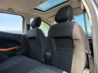 Ford EcoSport 2021 AWD SE 4dr Crossover