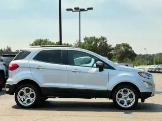 Ford EcoSport 2021 AWD SE 4dr Crossover