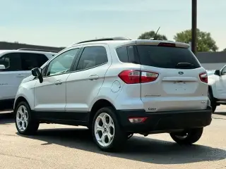 Ford EcoSport 2021 AWD SE 4dr Crossover