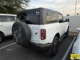 Ford Bronco 2023 4x4 Outer Banks SUV de 2 puertas