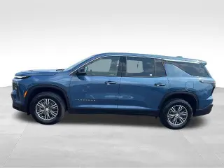 Chevrolet Traverse 2024 LS 4 puertas SUV con paquete 1LS