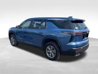 Chevrolet Traverse 2024 LS 4 puertas SUV con paquete 1LS